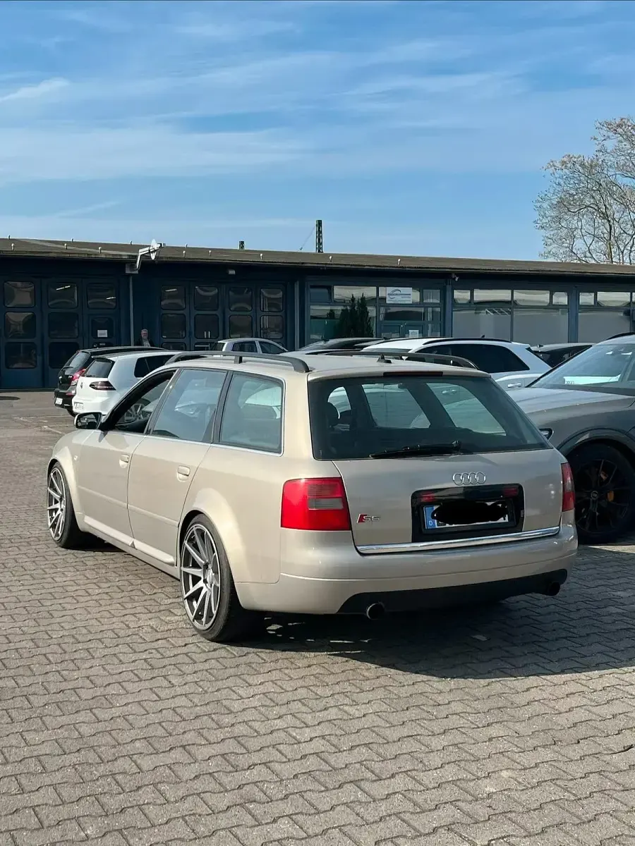 Używany Audi A6 299 KM (219 kW) 1999 Złoty Kombi