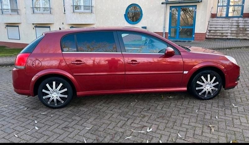 Używany Opel Signum 155 KM (114 kW) 2006 Czerwony Hatchback