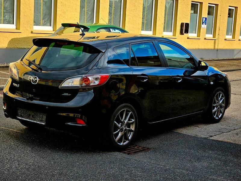 Gebraucht Mazda 3 Center-Line 105 PS (77 kW) 2013 Schwarz Limousine