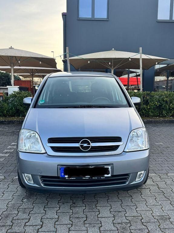 Grau Gebraucht 2006 Opel Meriva Van / Kleinbus | 3.500 € (Fairer Preis) - Bild 1/4