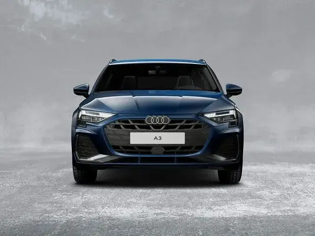 Second-hand Audi A3 S-Line 204 CP (150 kW) 2025 Albastru Berlinǎ