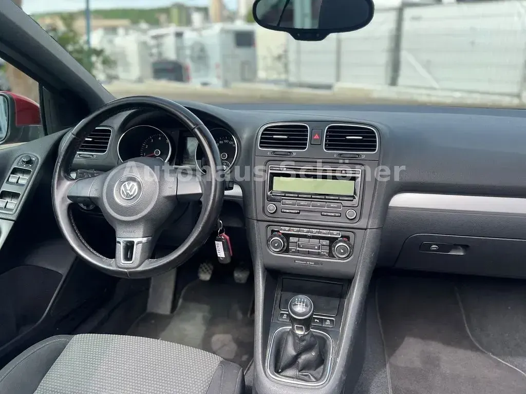 Gebraucht VW Golf Cabriolet Basis 105 PS (77 kW) 2012 Rot Cabrio