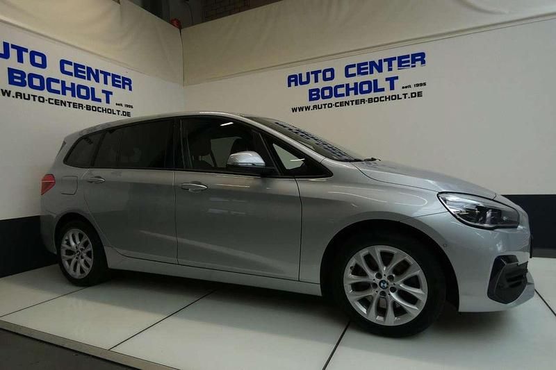 Gebraucht BMW 220 192 PS (141 kW) 2021 Silber Van / Kleinbus