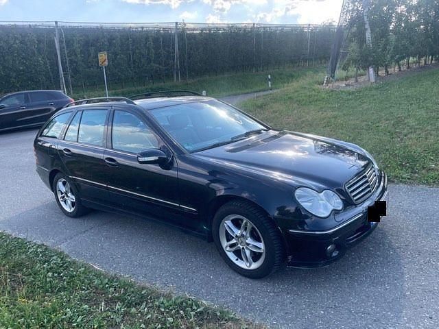 Schwarz Gebraucht 2006 Mercedes C230 Kombi | 2.000 € (Fairer Preis) - Bild 1/4