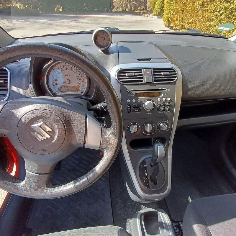 Gebraucht Suzuki Splash 86 PS (63 kW) 2009 Rot Kleinwagen