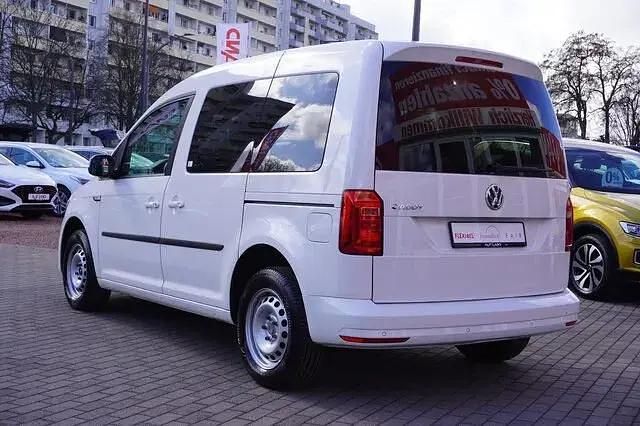Usata VW Caddy 102 CV (75 kW) 2021 Bianco Monovolume