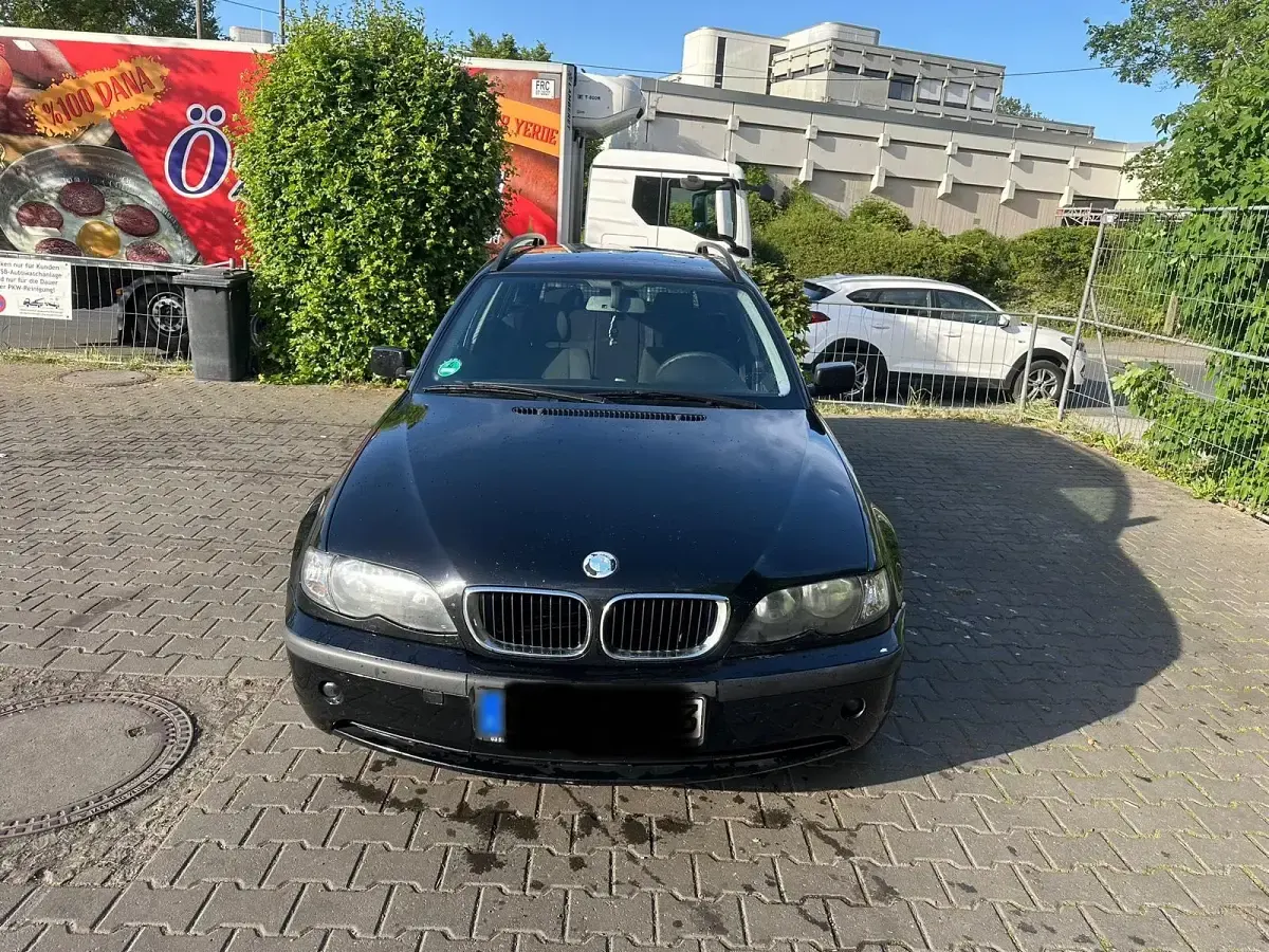 Second-hand BMW 320 150 CP (110 kW) 2004 Negru Break