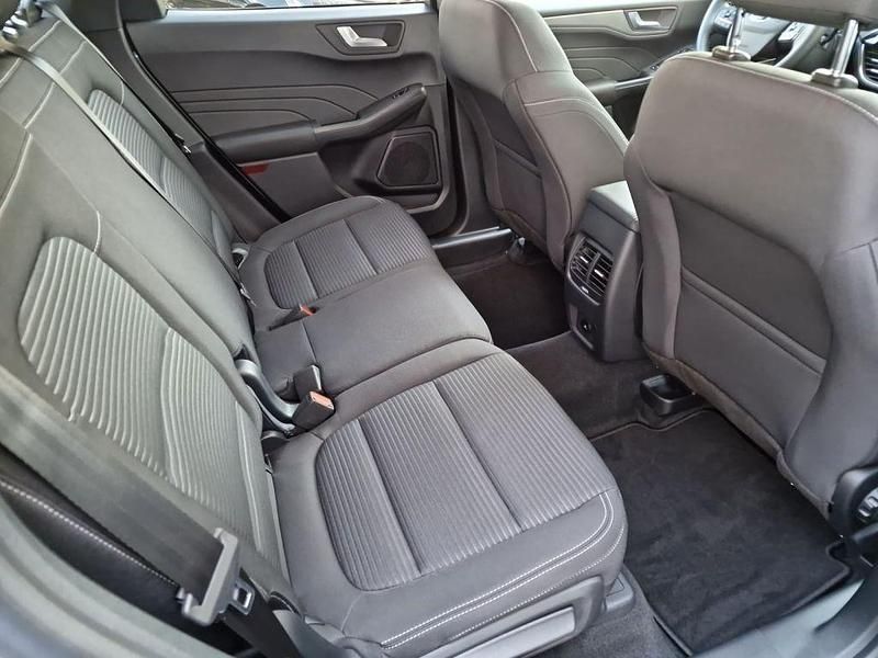 Gebraucht Ford Kuga Titanium 150 PS (110 kW) 2024 Solar silver metallic (metallic) SUV