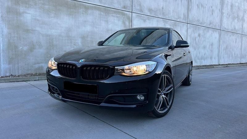 Gebraucht BMW 320 190 PS (139 kW) 2016 Schwarz Limousine