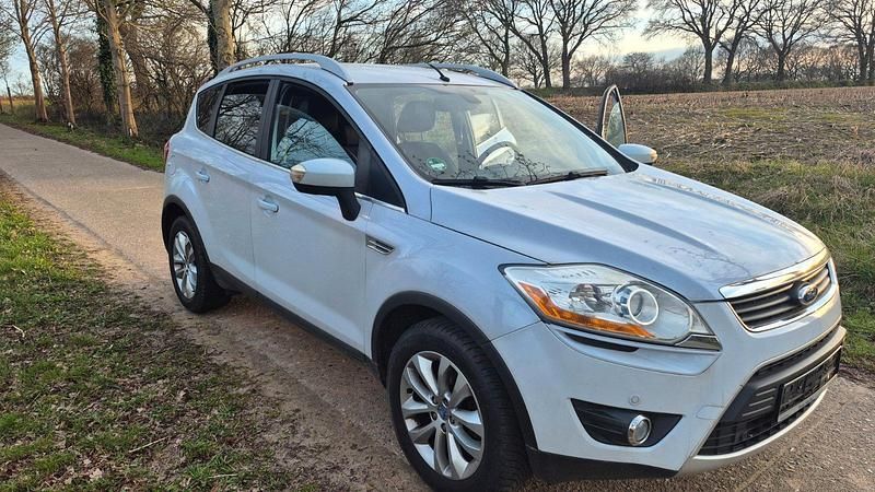 Gebraucht Ford Kuga 140 PS (102 kW) 2009 Weiß SUV