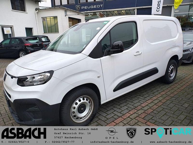 Weiss Gebraucht 2024 Fiat Doblò Van / Kleinbus | 19.990 € (Guter Preis) - Bild 1/4