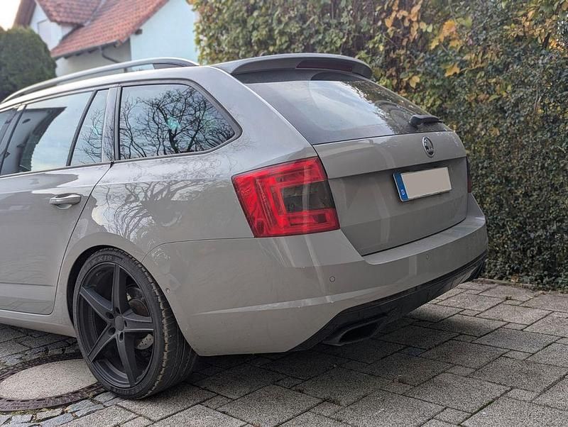 Gebraucht Skoda Octavia RS 300 PS (220 kW) 2016 Grau Kleinwagen