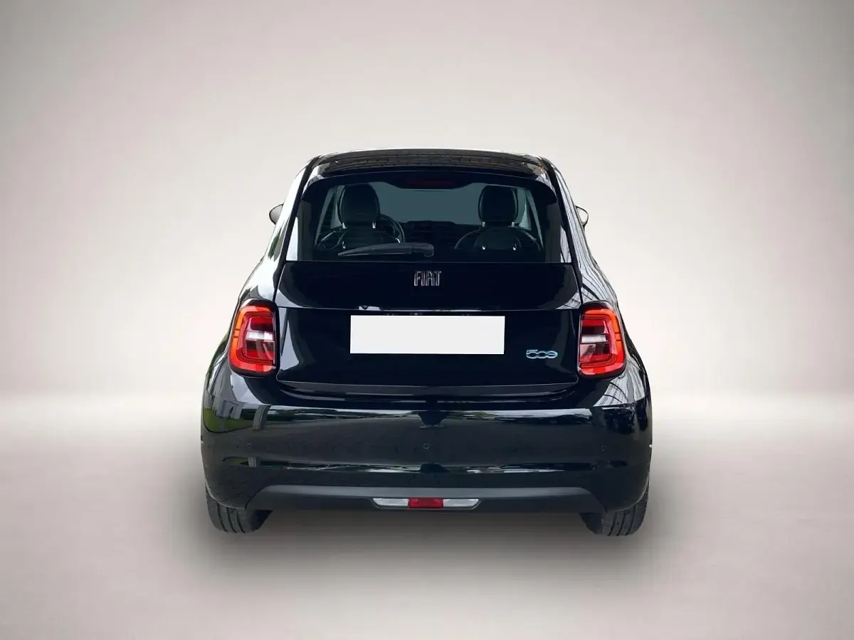 Gebraucht Fiat 500e 86 kW (118 PS) 2023 Manufacturer Limousine
