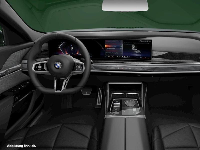 Gebraucht BMW 740 M Sport 299 PS (219 kW) 2025 Schwarz Limousine