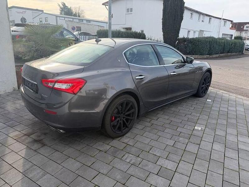 Gebraucht Maserati Ghibli 411 PS (302 kW) 2016 Braun Limousine