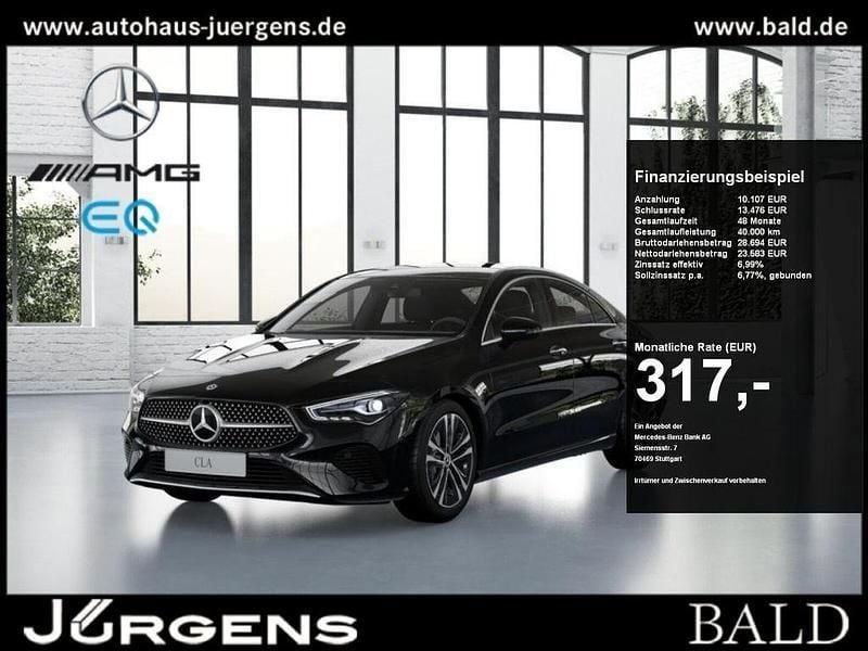 Schwarz metalliclack kosmosschwarz Gebraucht 2024 Mercedes CLA200 Progressive Coupé | 33.690 € (Superpreis) - Bild 1/4