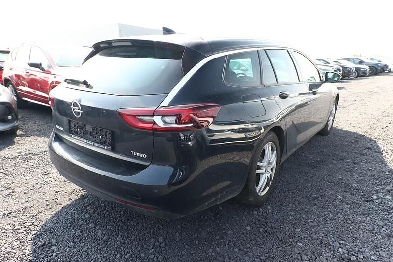 Gebraucht Opel Insignia Dynamic 165 PS (121 kW) 2018 Blau metallic