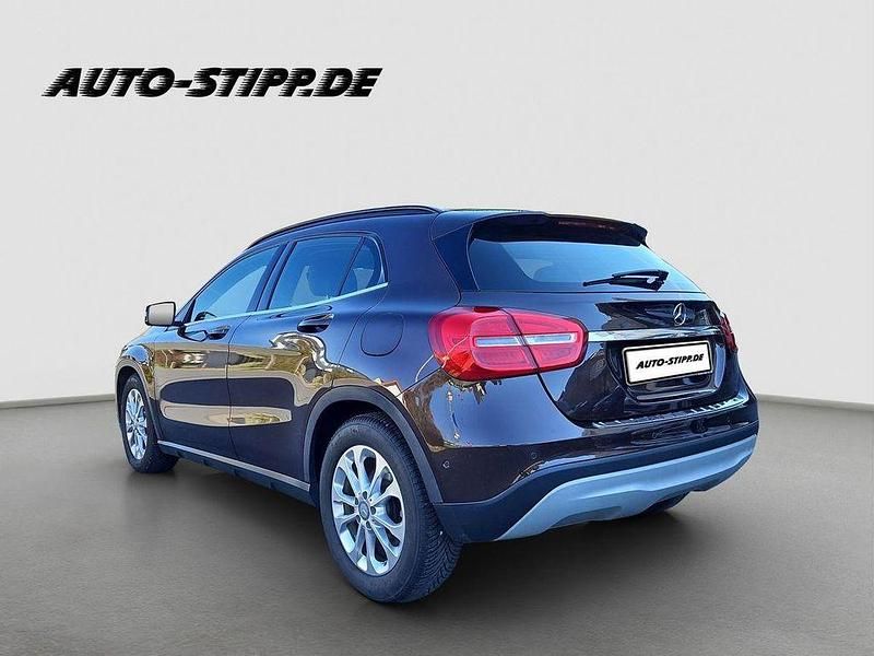 Gebraucht Mercedes GLA220 170 PS (125 kW) 2014 Braun SUV