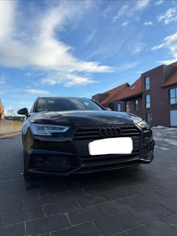 Gebraucht Audi A4 S-Line 150 PS (110 kW) 2018 Schwarz Kombi