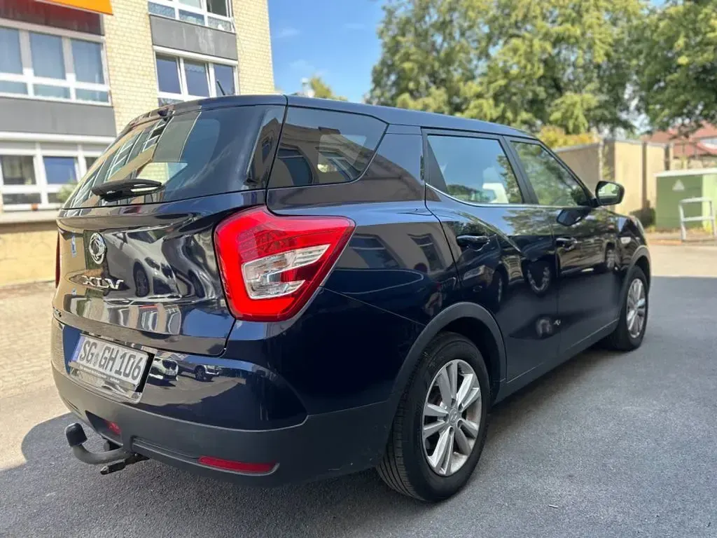 Gebraucht SsangYong XLV 116 PS (85 kW) 2018 Blau SUV