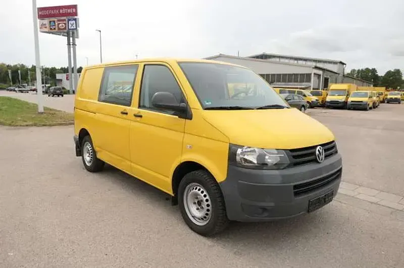 Gebraucht VW T5 84 PS (61 kW) 2011 Ginstergelb r1032 Van