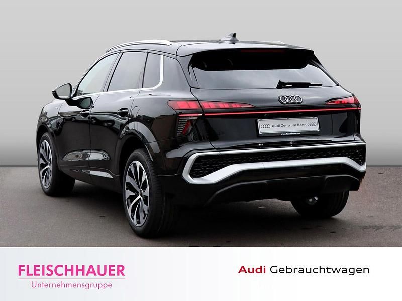 Gebraucht Audi Q3 Comfort 272 PS (200 kW) 2025 Schwarz SUV