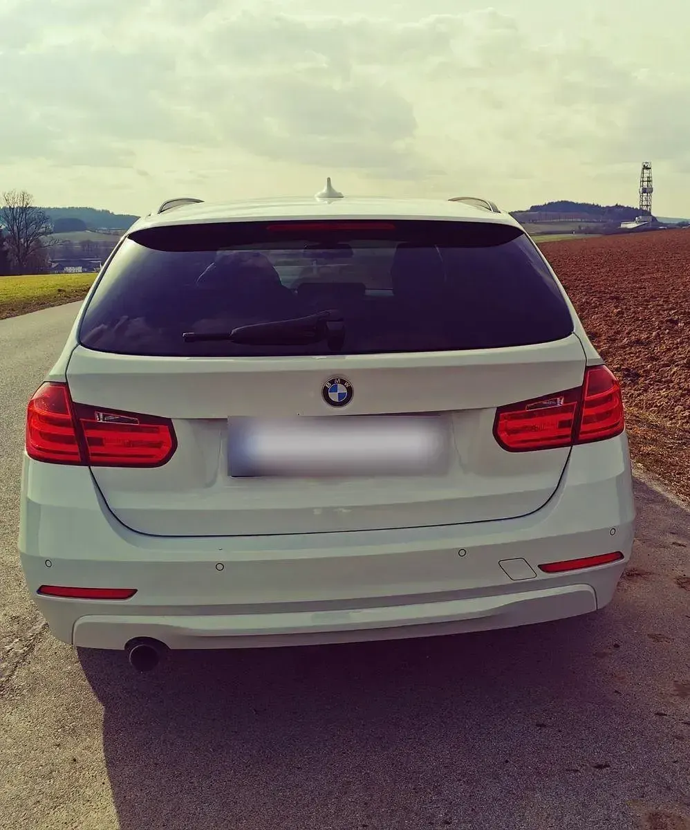 Gebraucht BMW 320 Efficient Dynamics 163 PS (119 kW) 2014 Weiß Kombi