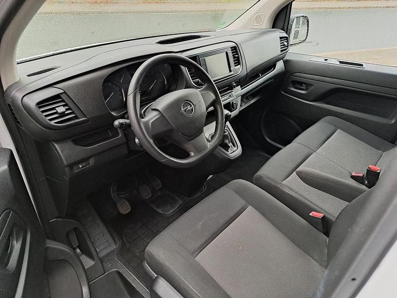 Gebraucht Opel Vivaro Edition 120 PS (88 kW) 2023 Weiß Van / Kleinbus
