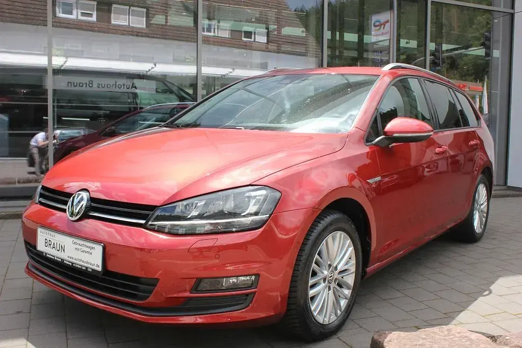 Gebraucht VW Golf VII Cup 140 PS (102 kW) 2014 Sunset red metallic Kombi