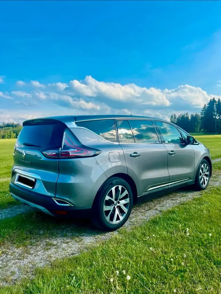 Gebraucht Renault Espace Intens 160 PS (117 kW) 2015 Grau Van / Kleinbus
