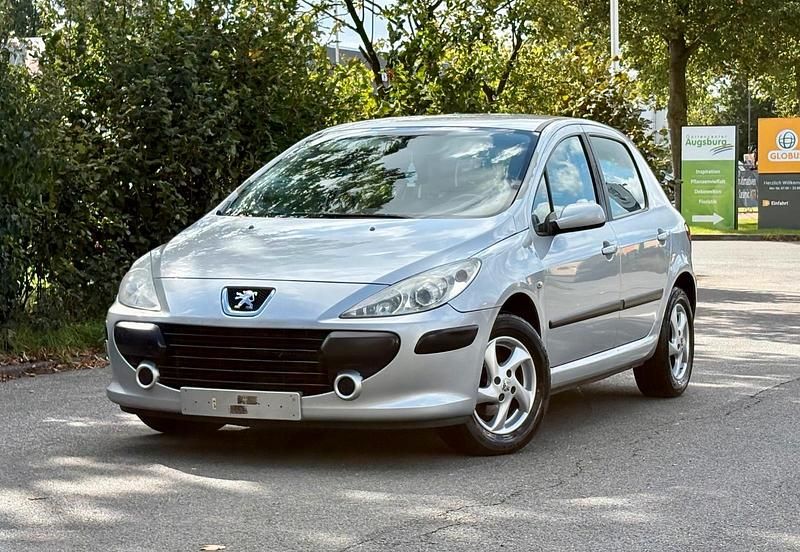 Silber Gebraucht 2005 Peugeot 307 Limousine | 1.450 € (Guter Preis) - Bild 1/4
