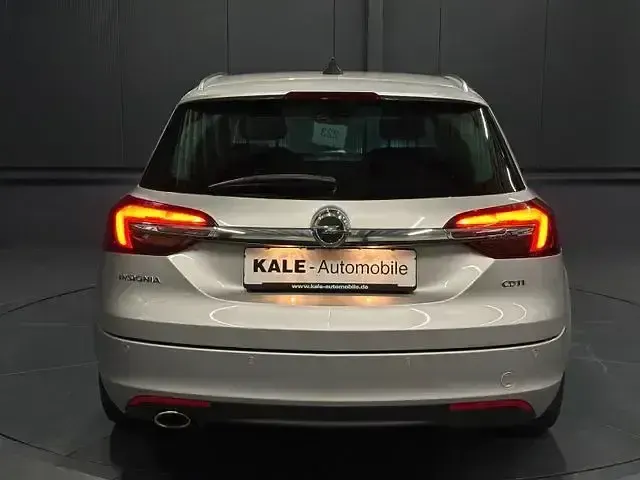 Gebraucht Opel Insignia Innovation 170 PS (125 kW) 2015 Argon silber metallic Kombi