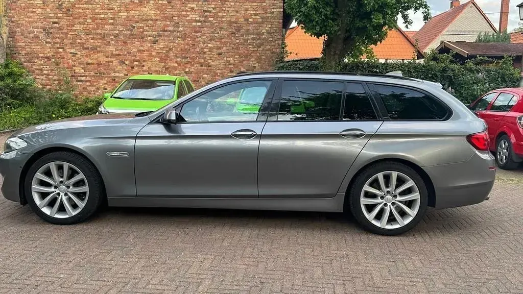 Gebraucht BMW 530 258 PS (189 kW) 2012 Kombi
