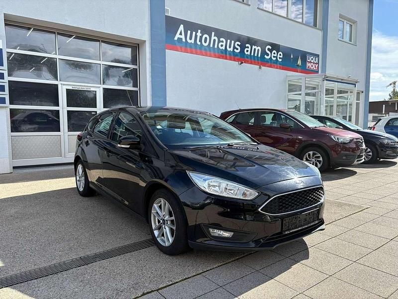 Schwarz Gebraucht 2015 Ford Focus Limousine | 10.000 € (Fairer Preis) - Bild 1/4