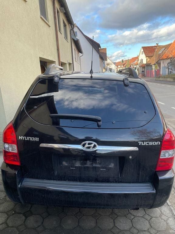 Gebraucht Hyundai Tucson 141 PS (103 kW) 2008 Schwarz SUV