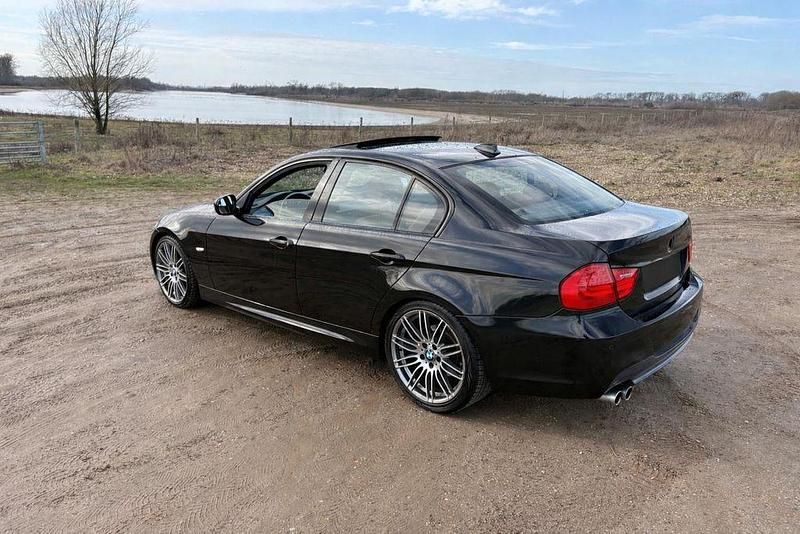 Gebraucht BMW 325 Performance 220 PS (161 kW) 2012 Schwarz Limousine