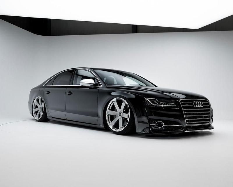 Gebraucht Audi S8 plus Ambiente 605 PS (444 kW) 2017 Individuallackierung nardograu Limousine