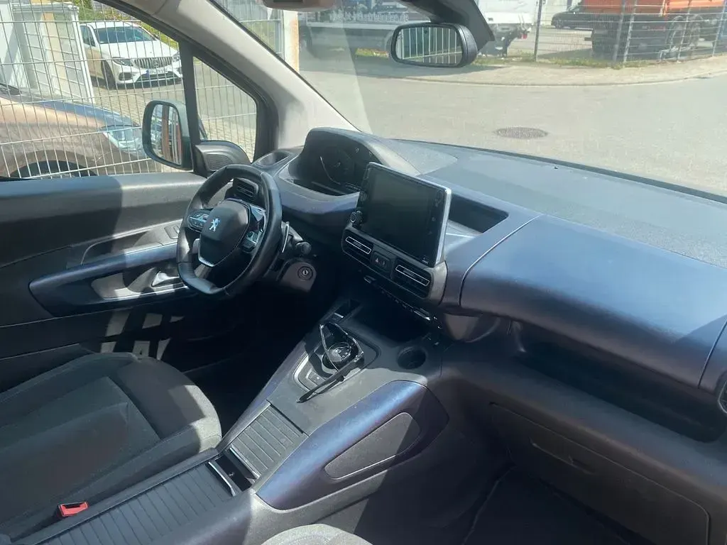 Gebraucht Peugeot Rifter Allure 131 PS (96 kW) 2019 Schwarz Van / Kleinbus
