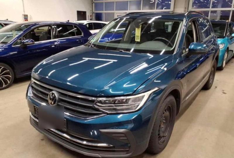 Blau Gebraucht 2021 VW Tiguan Sport SUV | 19.999 € (Superpreis) - Bild 1/4