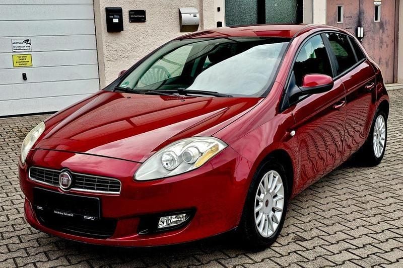 Rot Gebraucht 2009 Fiat Bravo Dynamic Kleinwagen | 2.900 € (Fairer Preis) - Bild 1/4