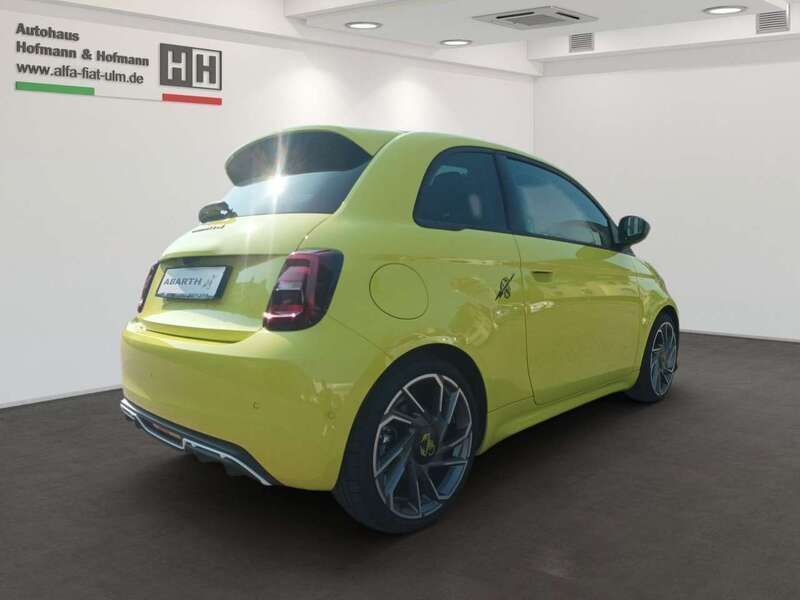 Gebraucht Abarth 500e Scorpionissima 114 kW (155 PS) 2023 Grün Kleinwagen