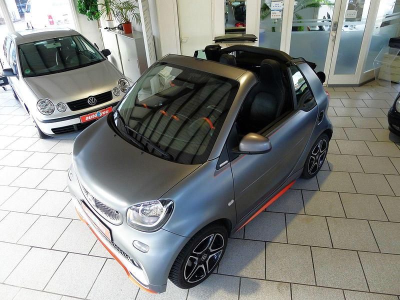 Gebraucht Smart ForTwo Cabrio Brabus 90 PS (66 kW) 2017 Grau Cabrio
