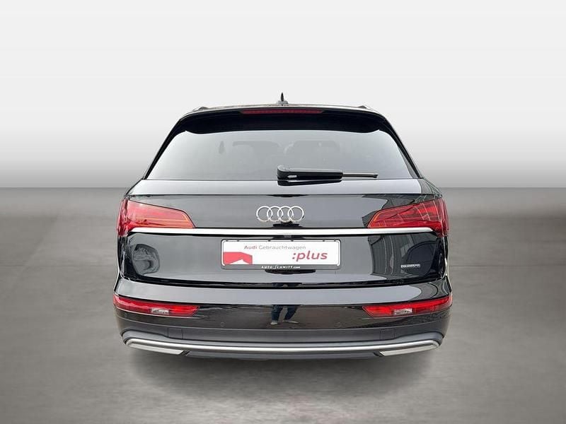 Gebraucht Audi Q5 Ambiente 204 PS (150 kW) 2022 Brillantschwarz SUV