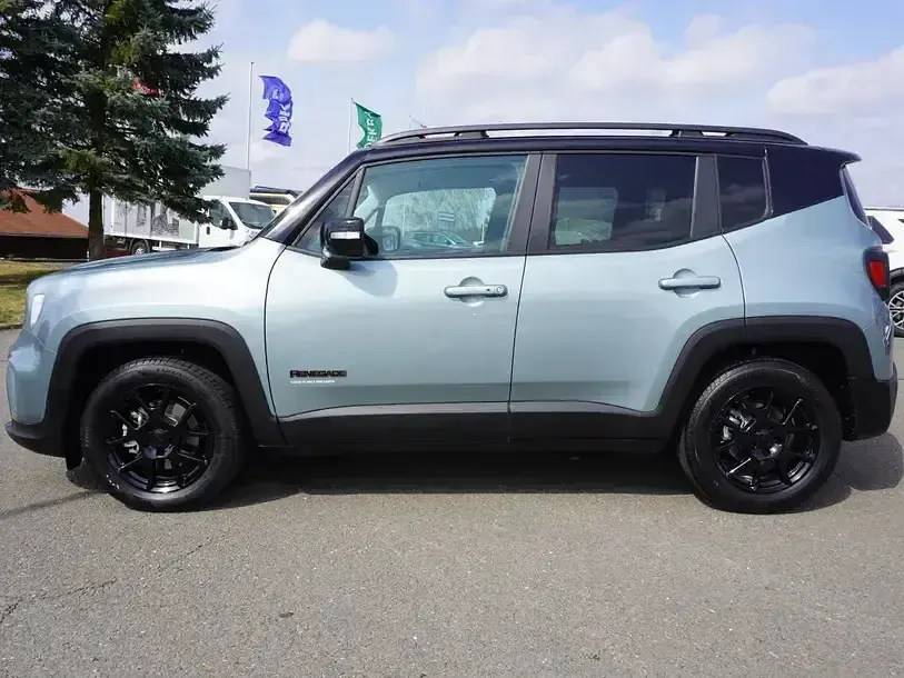 Gebraucht Jeep Renegade 131 PS (96 kW) 2022 Zweifarblackierung azure blue SUV