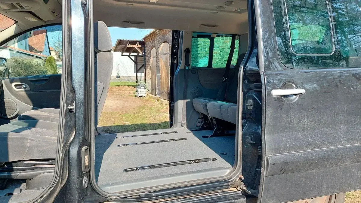 Gebraucht Citroën Jumpy 163 PS (119 kW) 2014 Schwarz Van / Kleinbus