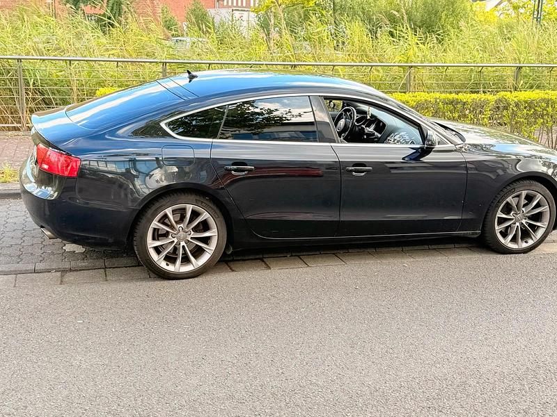 Schwarz Gebraucht 2012 Audi A5 Sportback Comfort Limousine | 8.499 € (Guter Preis) - Bild 1/4