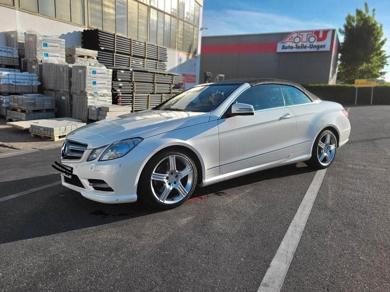 Gebraucht Mercedes E250 Avantgarde 204 PS (150 kW) 2012 Weiß Cabrio