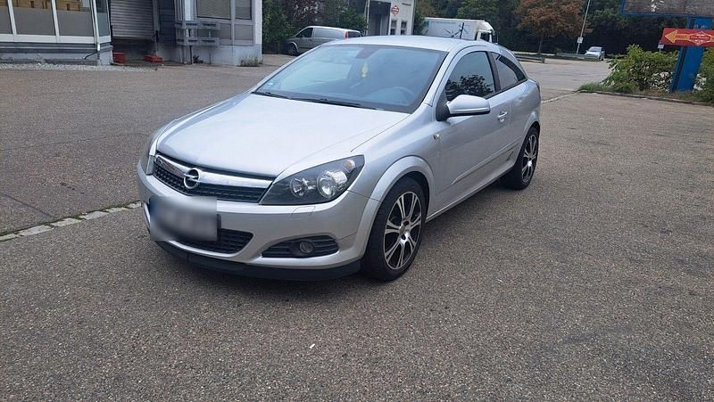 Silber Gebraucht 2007 Opel Astra GTC Coupé | 1.150 € (Guter Preis) - Bild 1/4