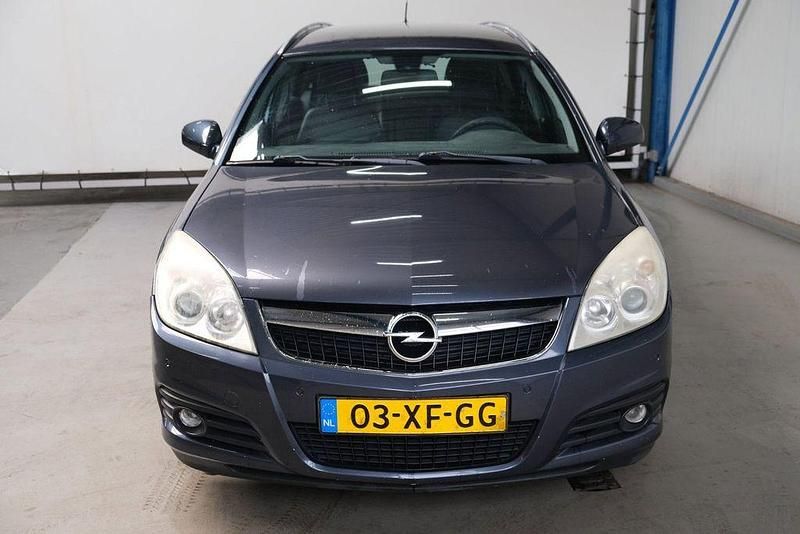 Gebraucht Opel Vectra Executive 140 PS (102 kW) 2007 Grau Kombi