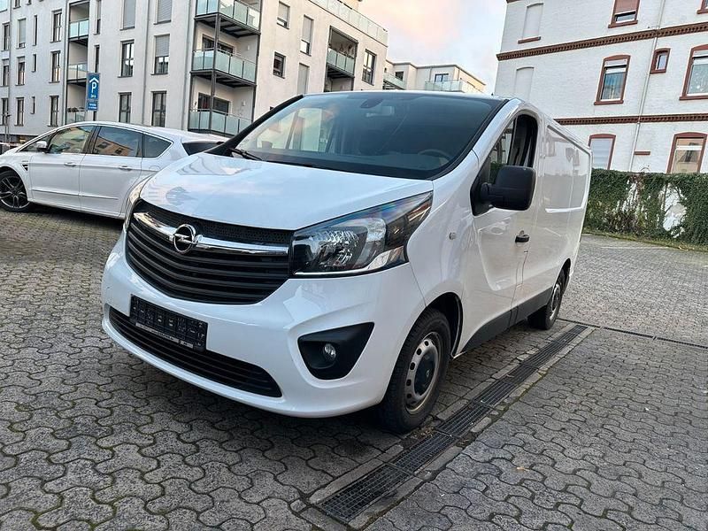 Weiß Gebraucht 2018 Opel Vivaro Van / Kleinbus | 11.999 € (Guter Preis) - Bild 1/4